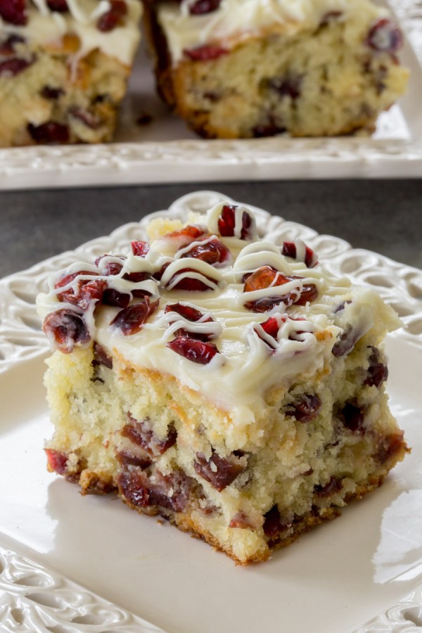 Cranberry Bliss Coffee Cake {Moist Coffee Cake with White Chocolate, Cranberries and Cream Cheese Glaze is an amazing treat that is perfect dessert or breakfast!} 